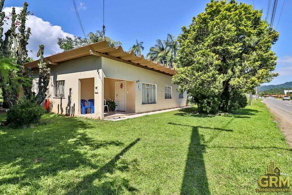 Casa 3 quartos - Terreno Amplo
