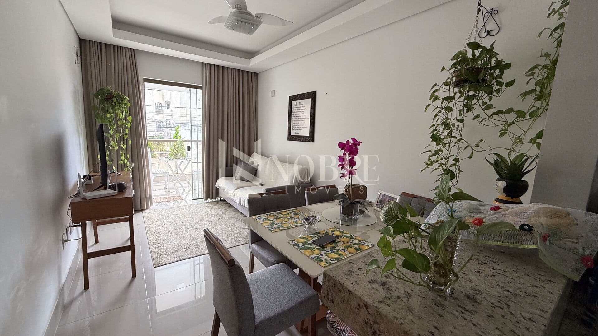 Apartamento com 3 Quartos, Varanda Gourmet e 2 Vagas