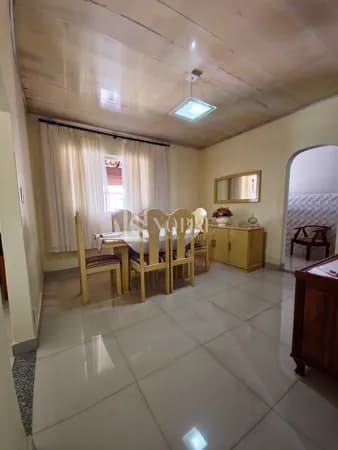Casa – 05 Quartos | Bairro Imbaúbas – Ipatinga/MG