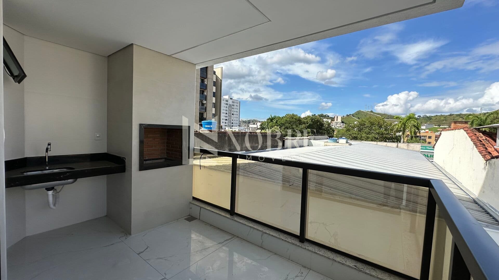 Apartamento com 100 m², 3 Quartos (1 Suíte) e 2 Vagas