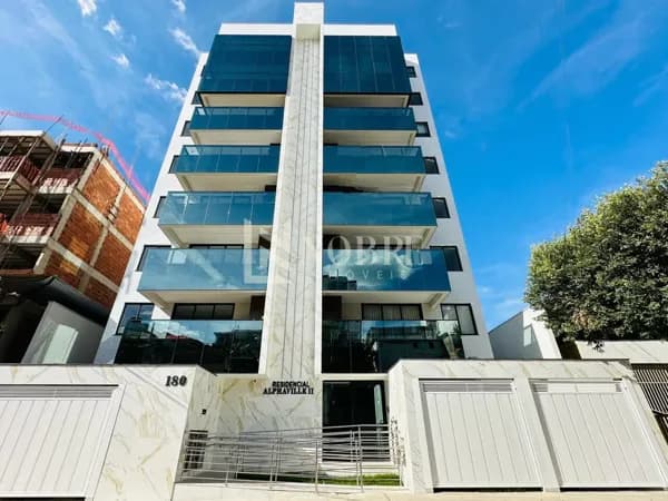 Cobertura Duplex no Iguaçu – 4 quartos, 2 vagas e energia fotovoltaica