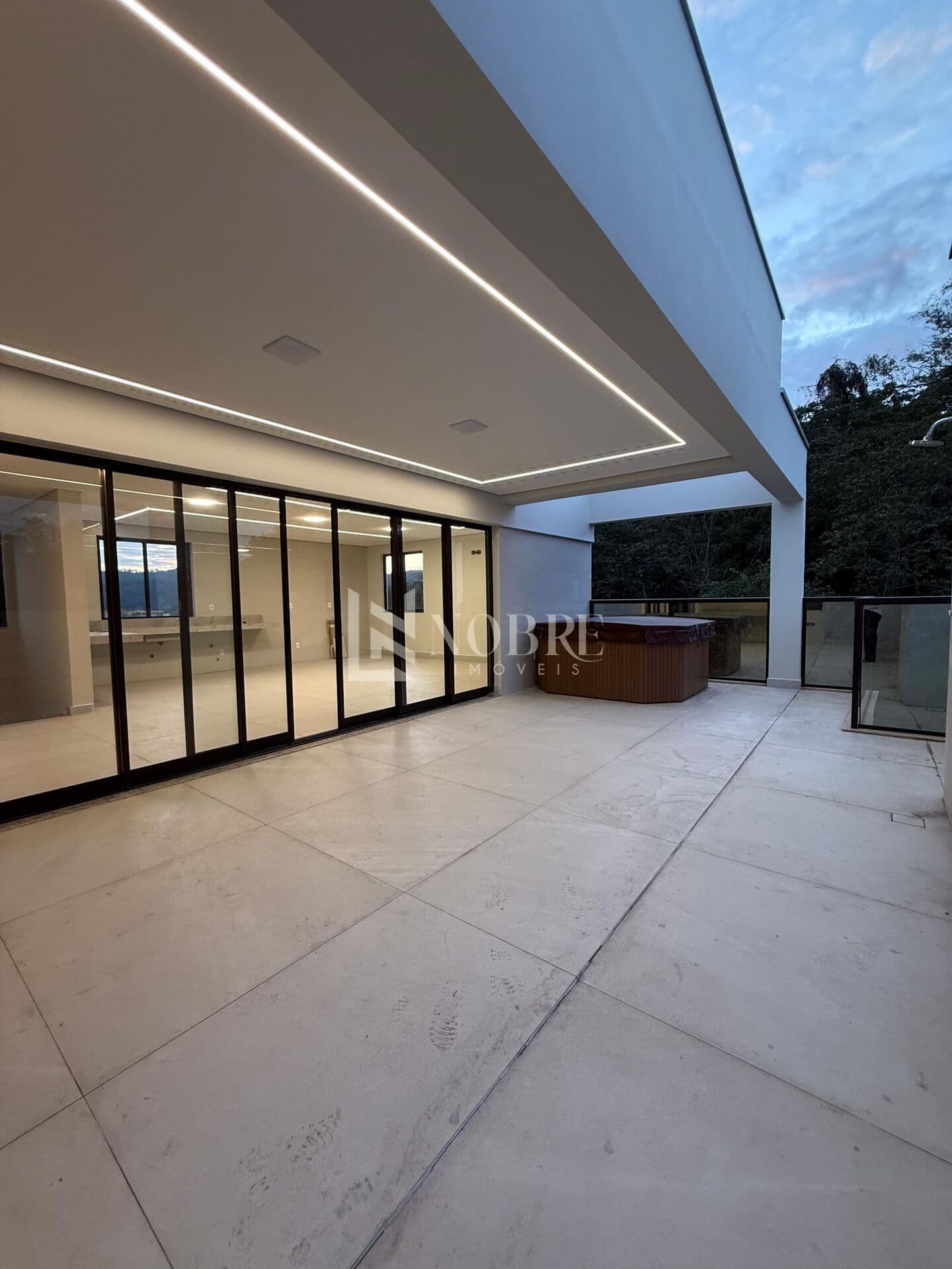 Coberturas Duplex de 245,60m² e 271,16m² | 4 Quartos (2 Suítes)