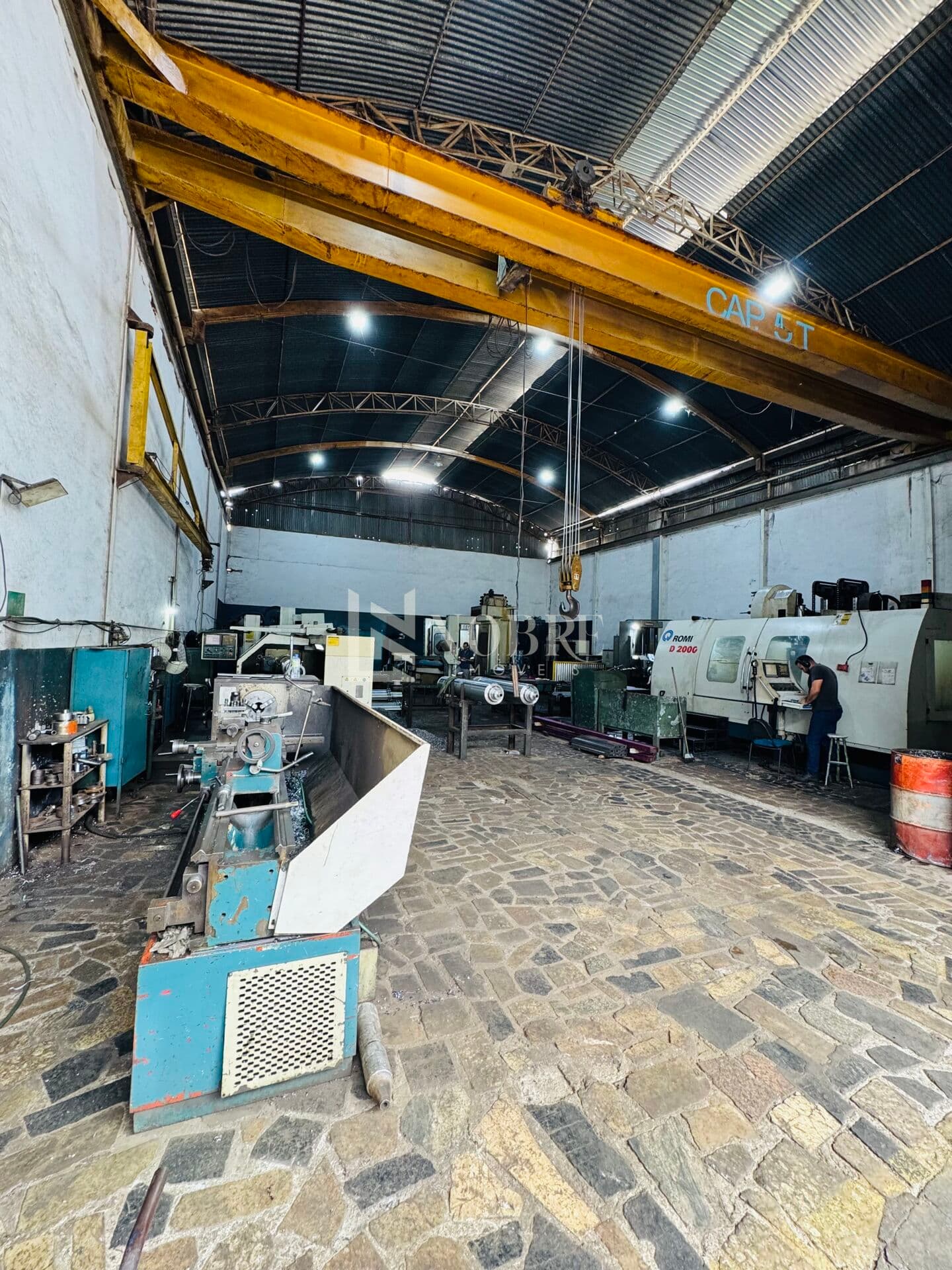 Galpão Industrial com 360 m² no Bairro Iguaçu