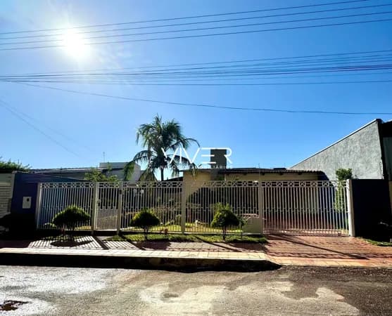 Casa em Goianésia - Centro