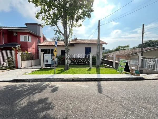 Casa mobiliada no Jardim Angélica em Criciúma — ampla, pronta para morar e com potencial comercial