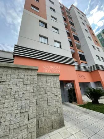 Apartamento à venda no Centro de Criciúma – 2 quartos, garagem e ótima localização