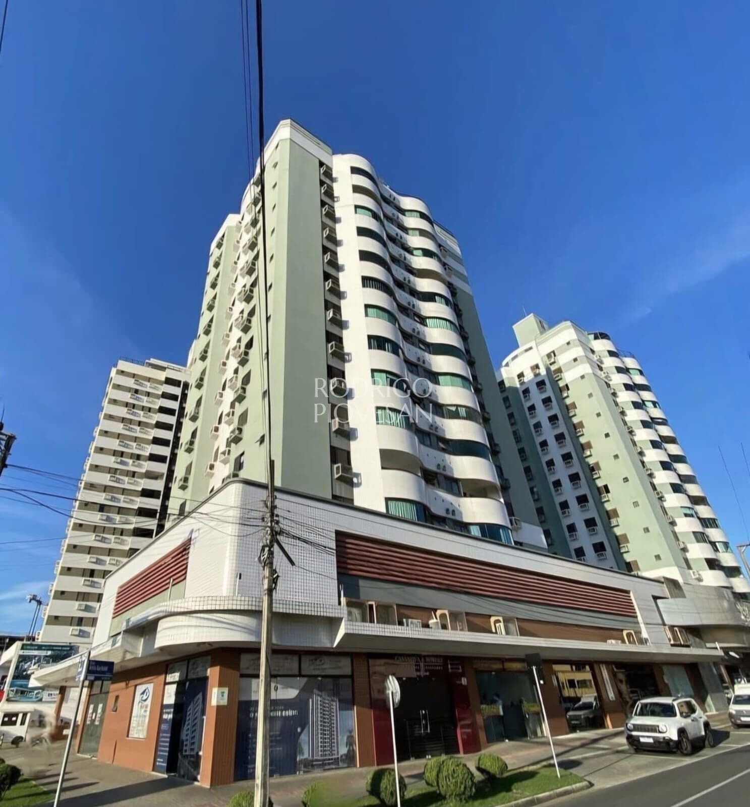Apartamento à venda no Centro de Criciúma – 3 quartos, 90m², ótima localização