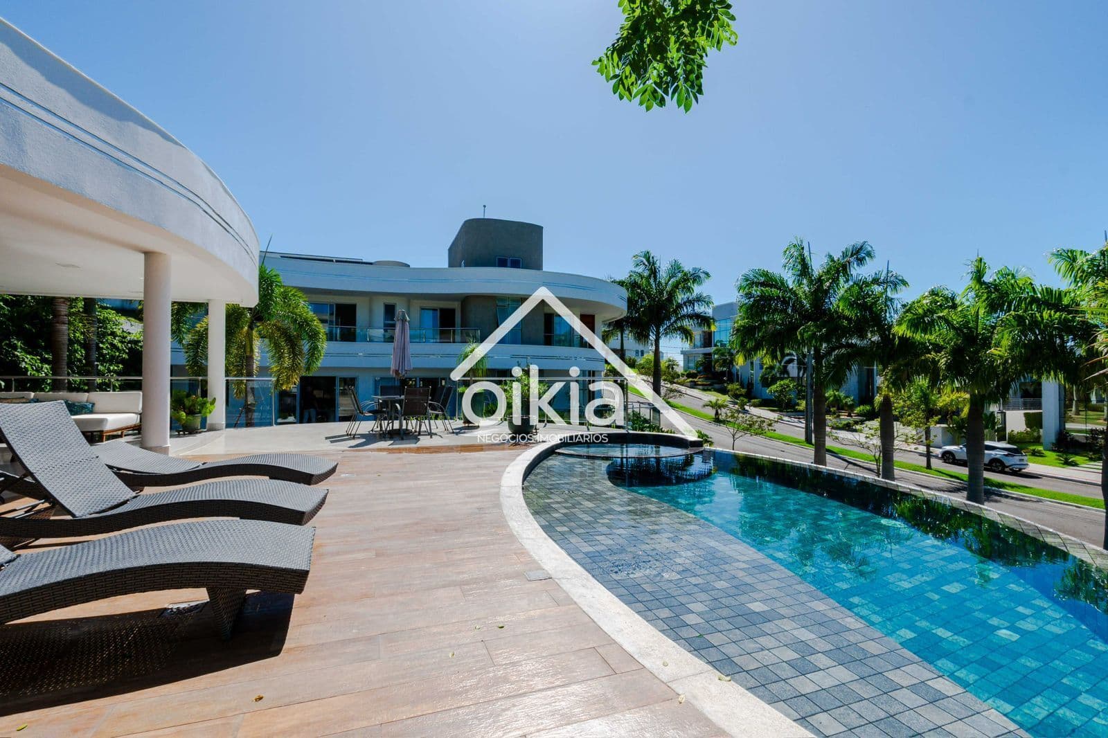 MANSÃO EM CONDOMÍNIO DE LUXO – EXCLUSIVIDADE NO RIVIERA PARK