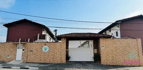 Casa Sobreposta Alta em Residencial no Belas Artes, Itanhaém/SP