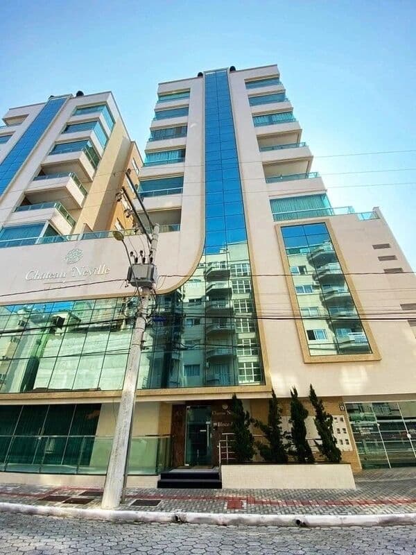 Apartamento em Itapema - Meia Praia