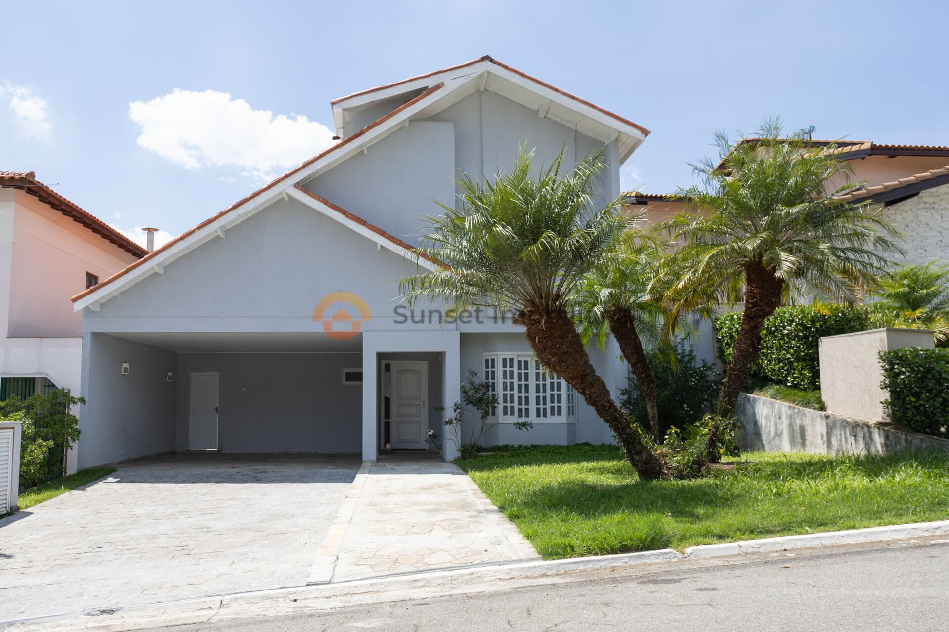 Casa com 4 suítes para alugar, 5 vagas por R$ 10.800 — Residencial Alphaville 11, Santana de Parnaíba/SP