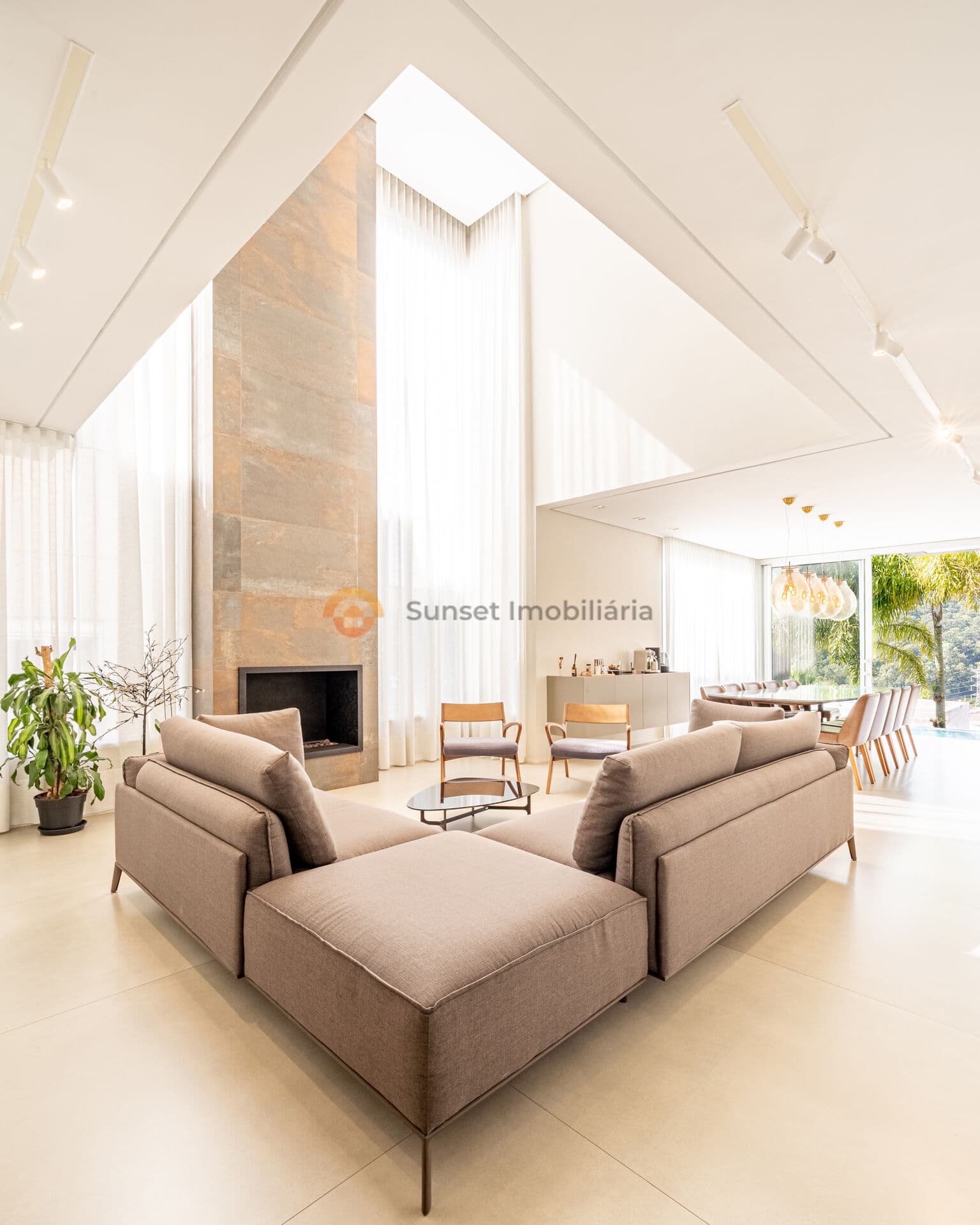 Casa com 4 suítes à venda, 485m² por R$ 7.100.000 — Villa Solaia, Barueri/SP