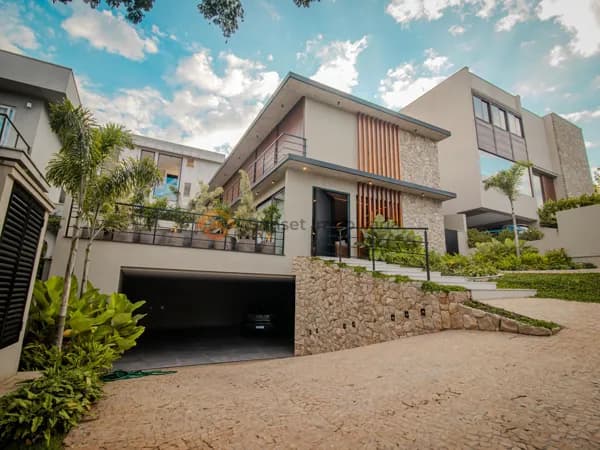 Casa de Condomínio em Santana de Parnaíba - Tamboré