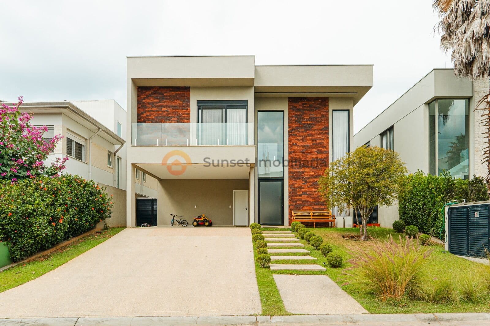 Casa com 4 suítes à venda, 367m² por R$ 5.900.000 — Tamboré 11, Santana de Parnaíba/SP