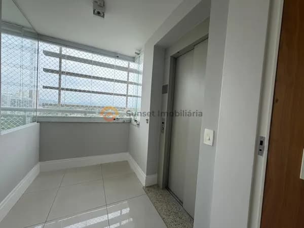 Apartamento Impecável para Locação – Sofisticação e Vista Privilegiada