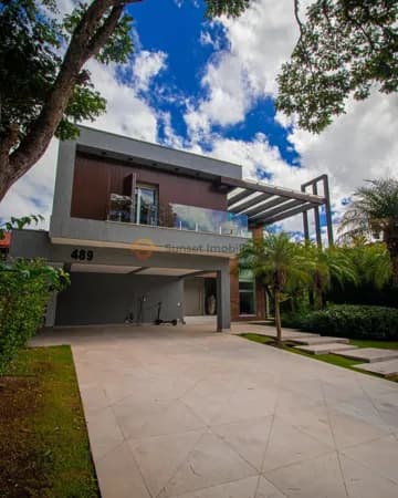 Casa Exclusiva à Venda em Alphaville 9 – Spa, Academia e Gourmet