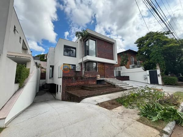 Locação | Casa de Alto Padrão com 4 Suítes, Home Theater, Jacuzzi e Salão de Festas no Alphaville Residencial 1