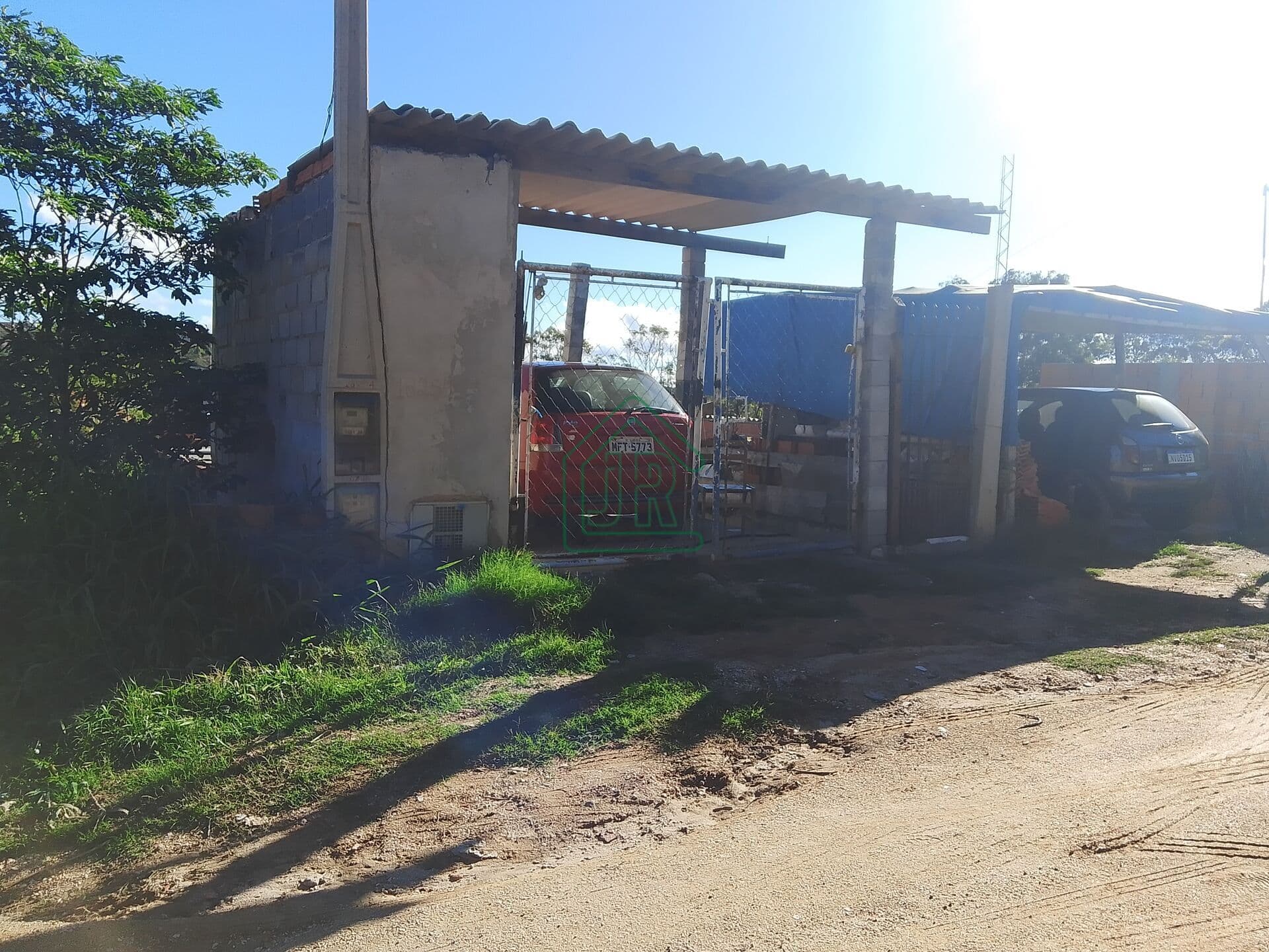 Casa em Alumínio - Centro