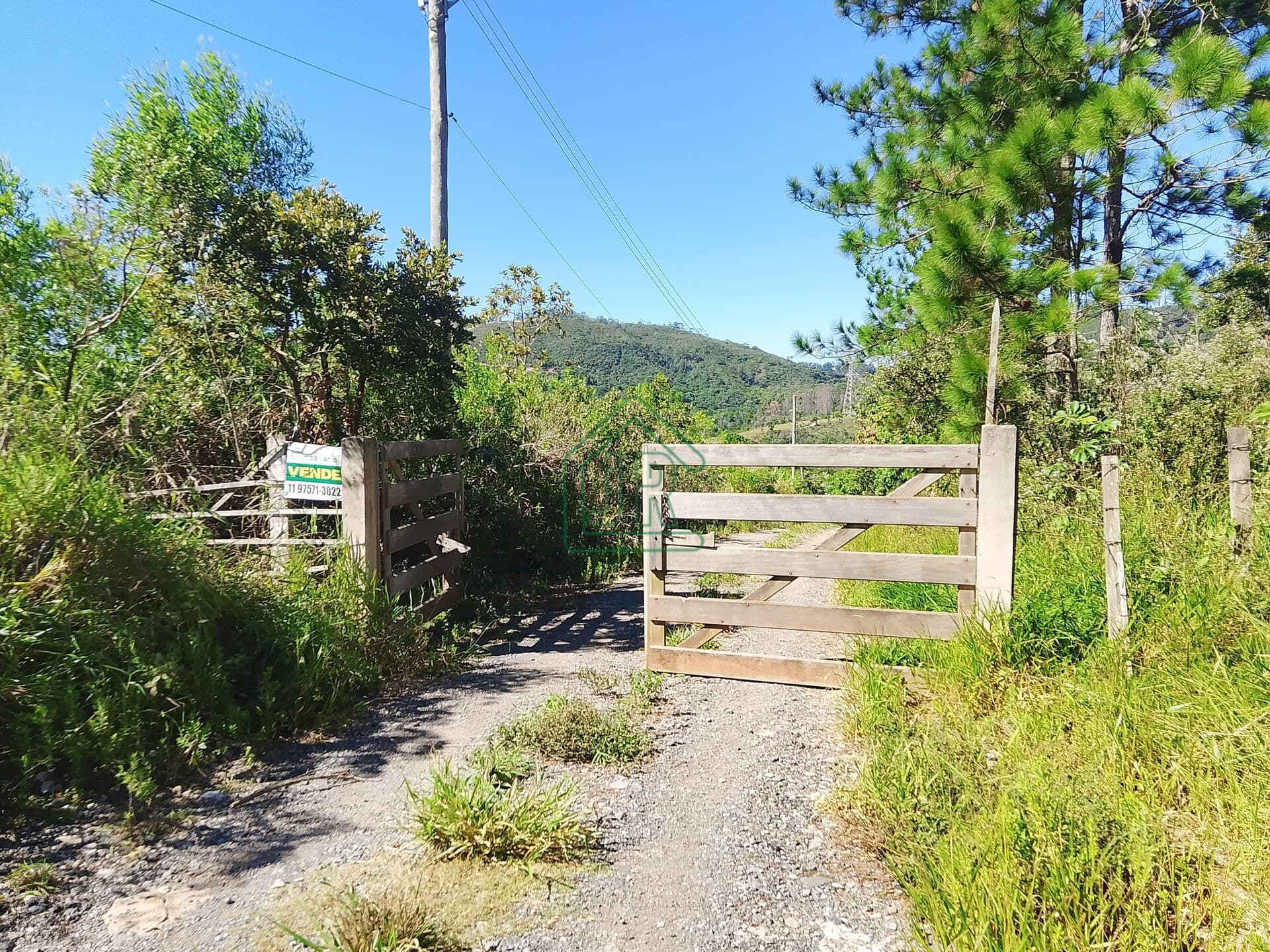 Lote/Terreno em Alumínio - Vale Grande