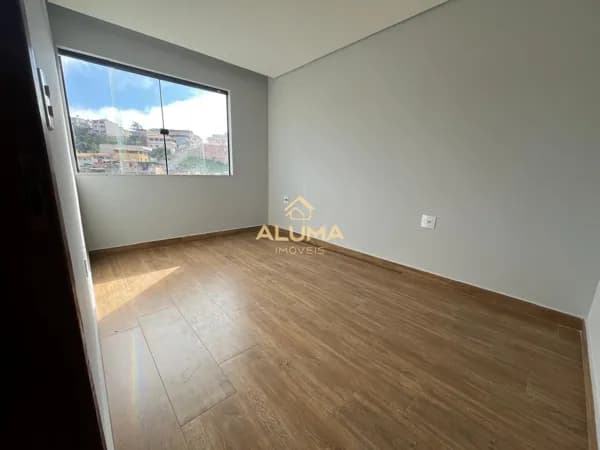 🏡 Apartamento 1 Quarto com Vaga no Rochedo – Ideal para Morar ou Investir!