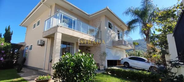 Casa Alto Padrão á 650mts da Praia