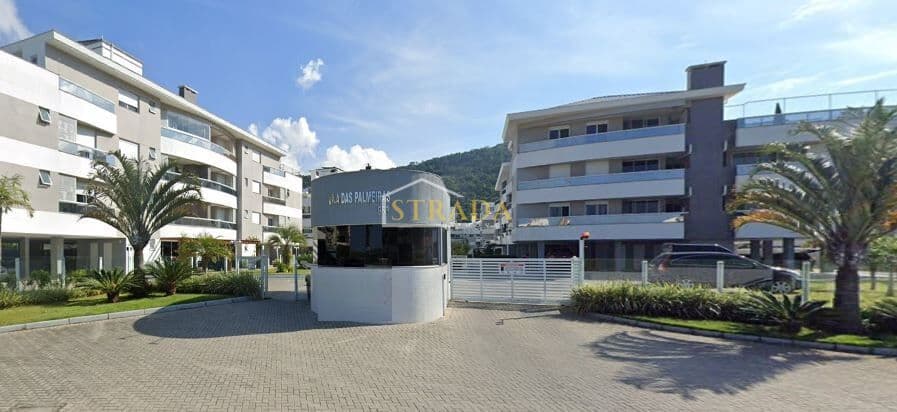 Cobertura no condominio Vila das Palmeiras I
