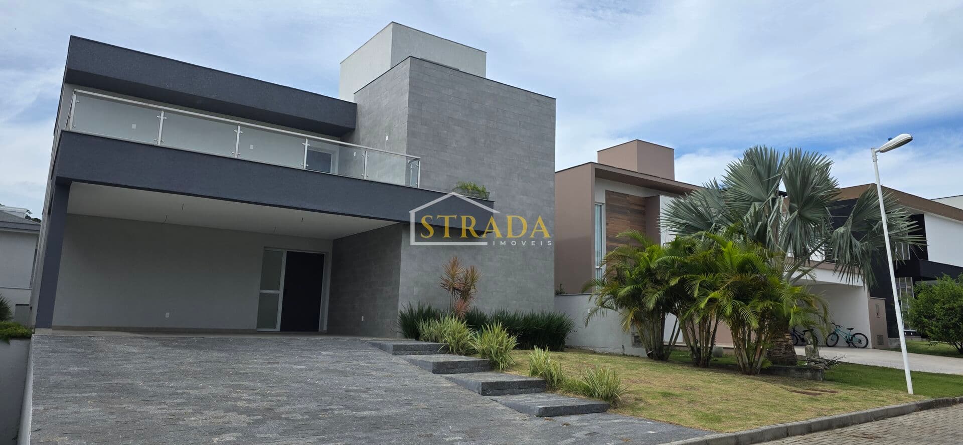 Casa Alto Padrão no Condominio Jardim Ingleses - Florianópolis