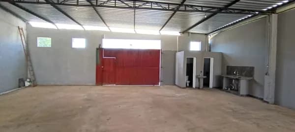 Prédio comercial à venda no bairro Jardim Geny Mercatelli - Araras/SP