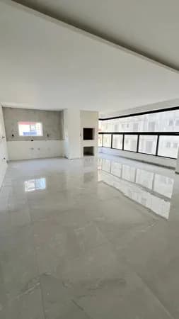 Apartamento em Itapema - Meia Praia