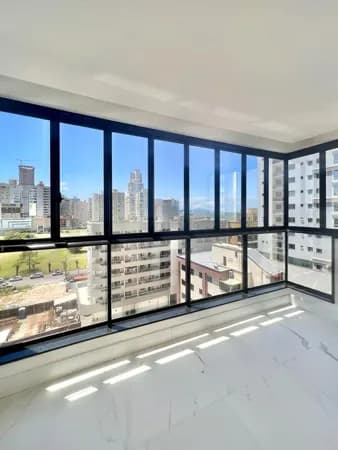 Apartamento Alto Padrão na Quadra do Mar