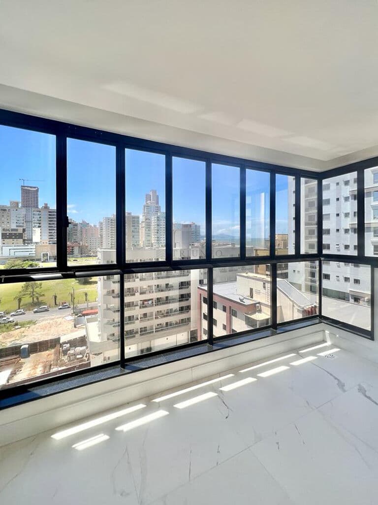 Apartamento Alto Padrão na Quadra do Mar