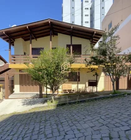 Casa em Caxias do Sul - Treviso