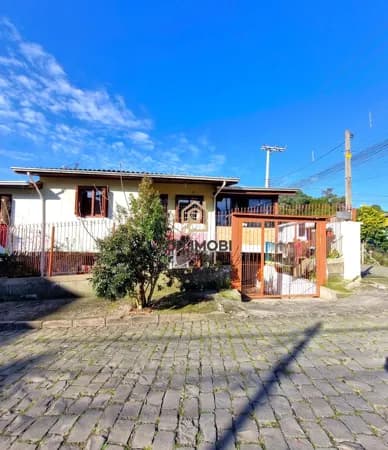 Casa em Caxias do Sul - Cidade Nova