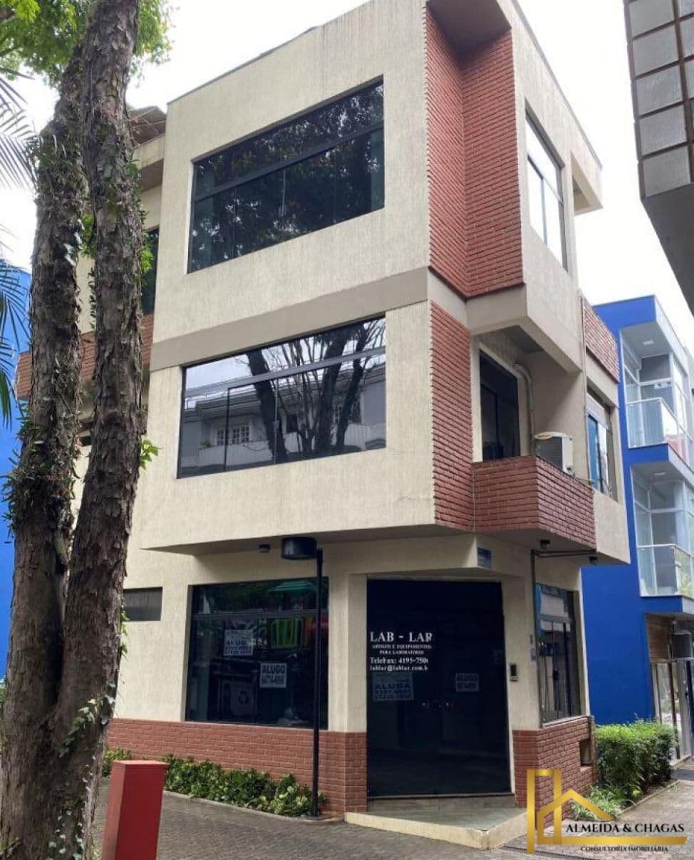 Prédio Comercial no Centro Comercial Alphaville