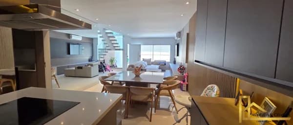 Casa na Vila do Conde em Barueri