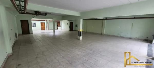 Casa de rua no Jardim dos Camargos em Barueri