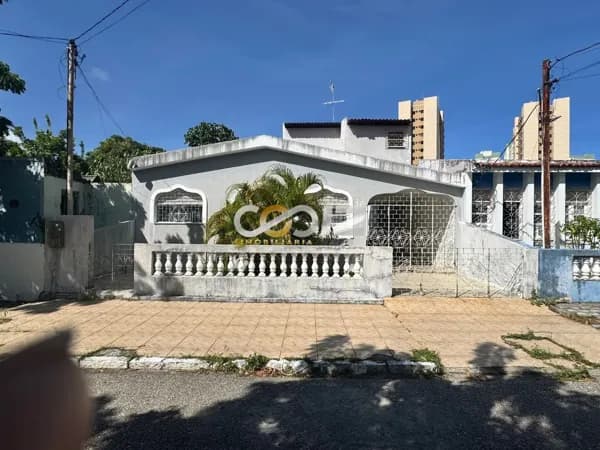 Casa no Médici