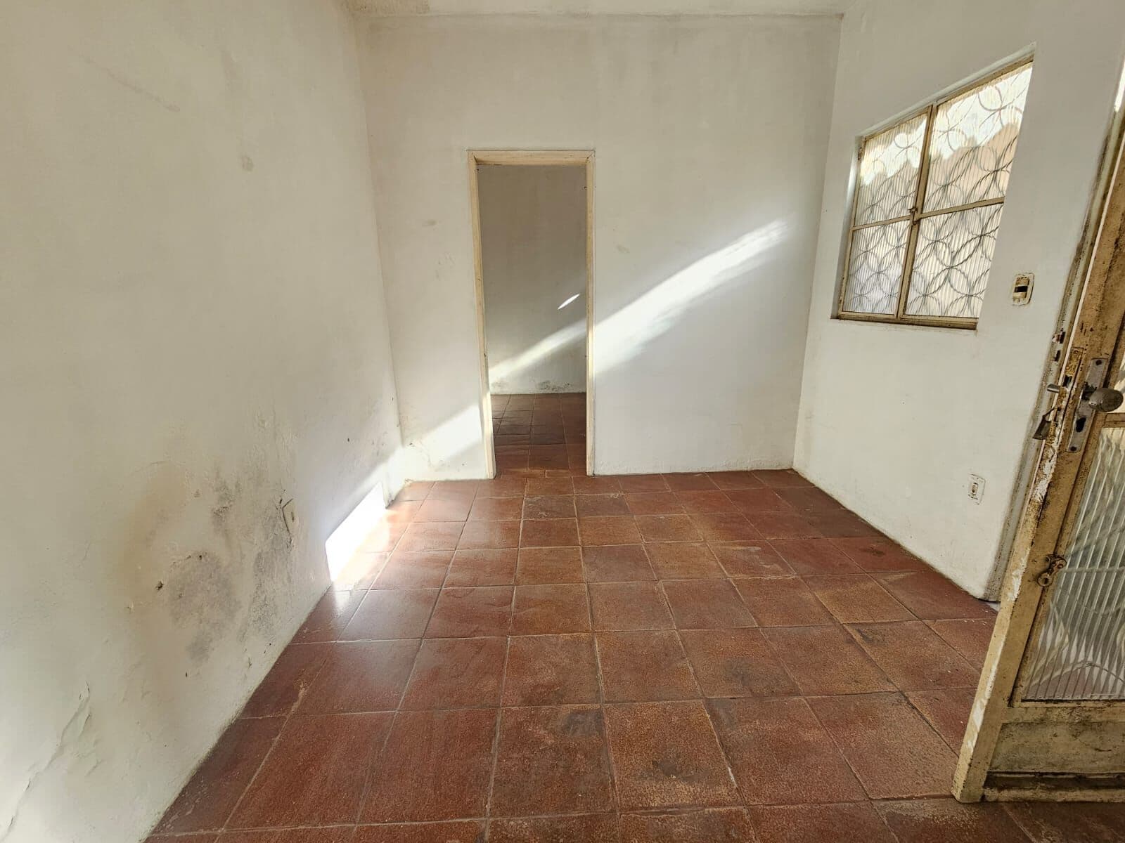 Casa em Nilópolis !