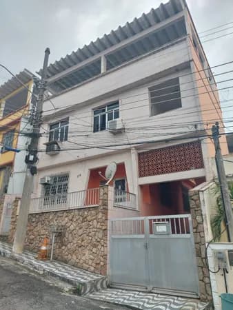 Casa 3 quartos com Terraço e Churrasqueira