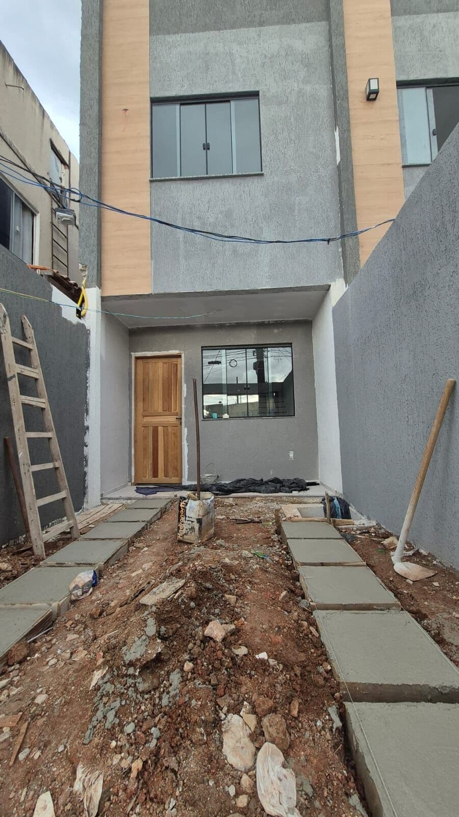 Casa Duplex Independente em Mesquita