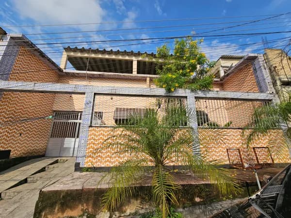 Casa Independente com Terraço em Nilópolis
