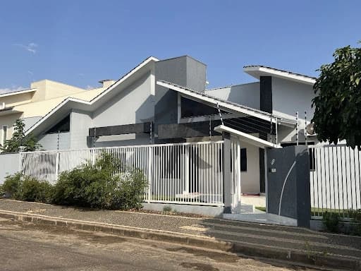 Casa à venda, 350 m² por R$ 2.000.000,00 - Jardim Riva - Primavera do Leste/MT