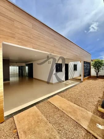 Casa em Primavera do Leste - Poncho Verde