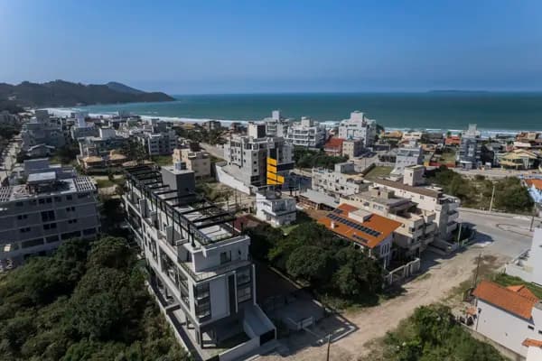 Cobertura nova 3 Suítes à venda na Praia do Mariscal