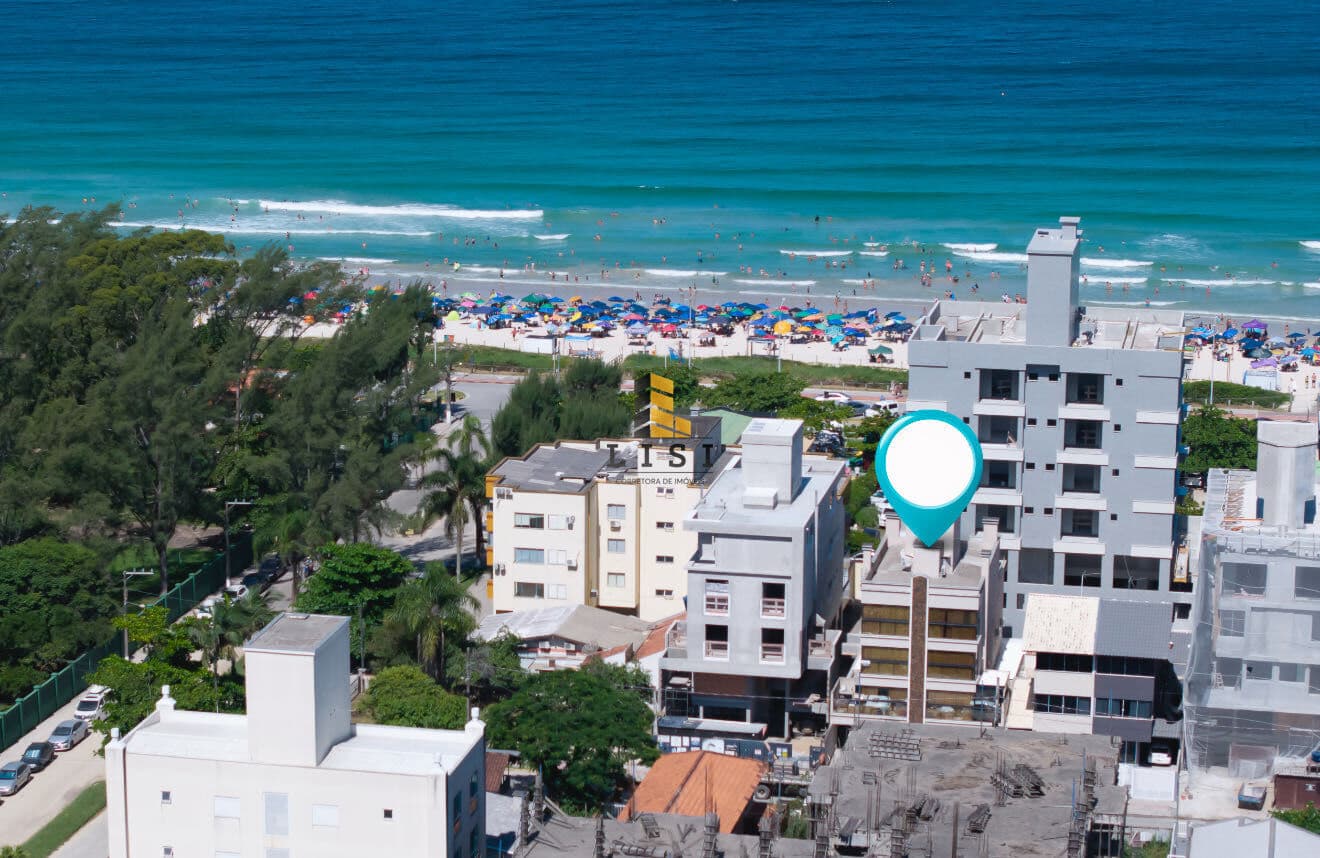Apartamento 2 suítes próximo a praia de Mariscal a venda