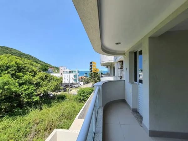 Apartamento à venda na praia de 4 Ilhas, Bombinhas SC.