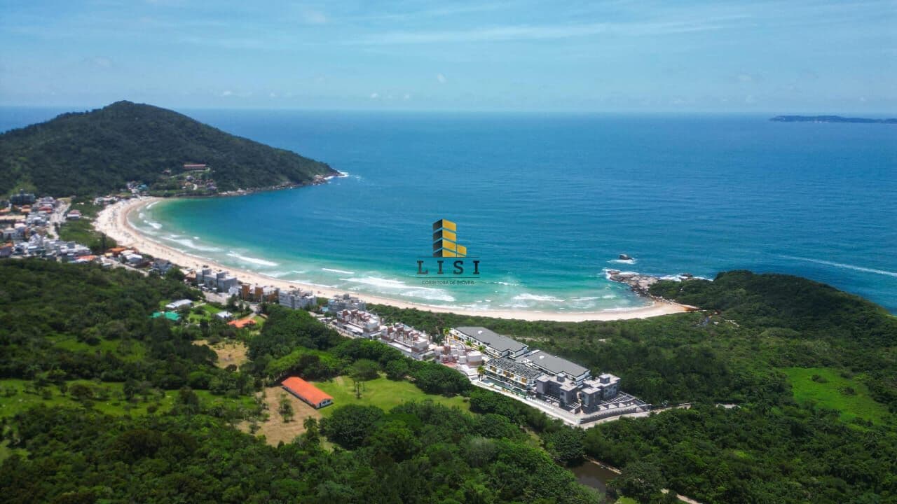 Apartamento pé na areia à venda na praia de Quatro Ilhas - SC.