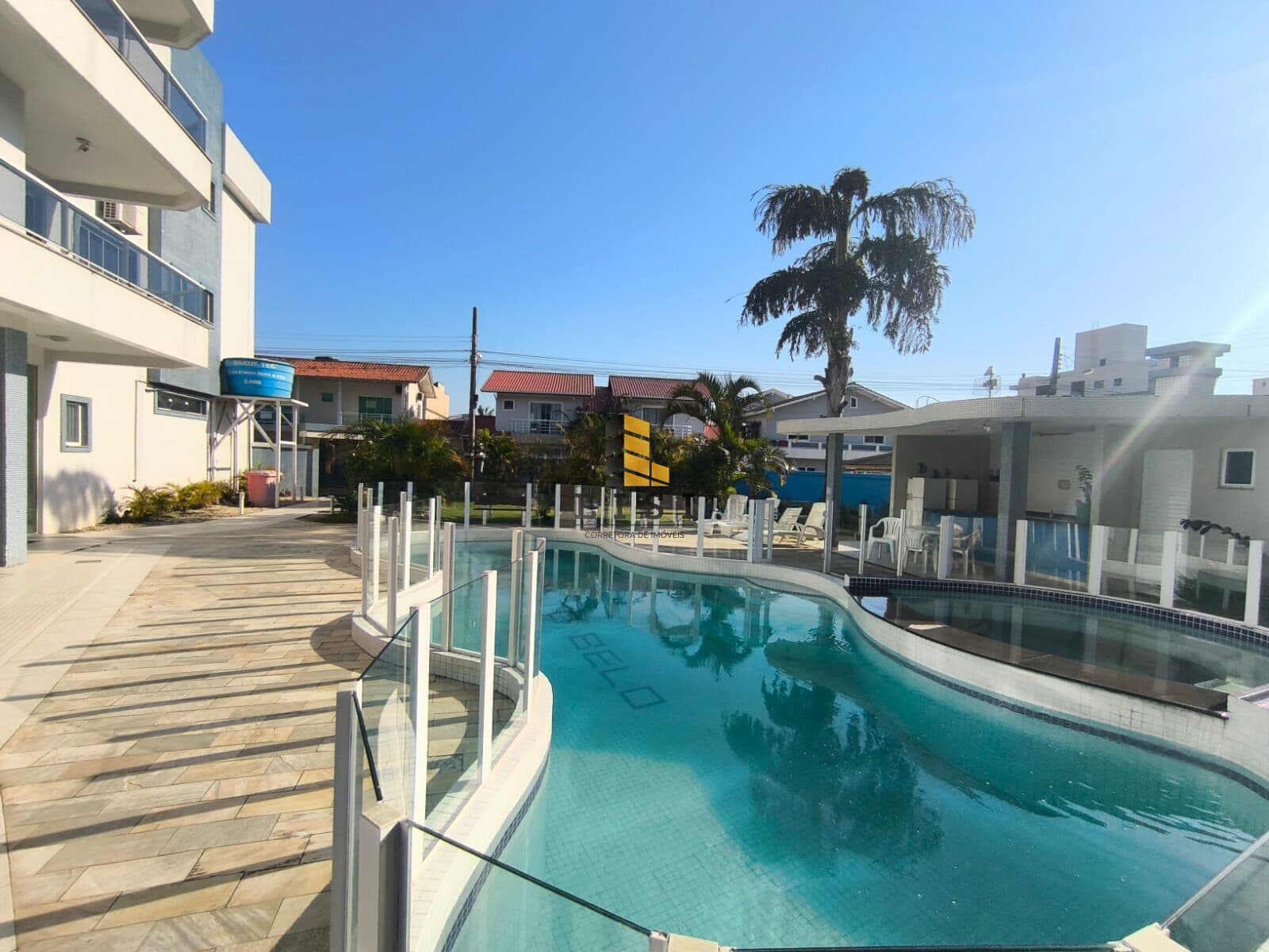 Apartamento à venda na praia de Canto Grande em Bombinhas/SC