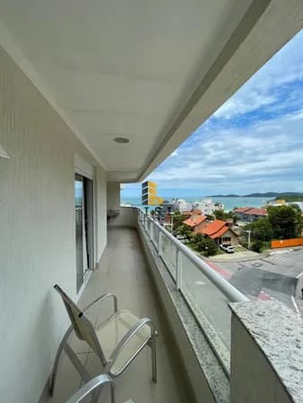 Apartamento à venda na praia de Quatro Ilhas, Bombinhas/SC