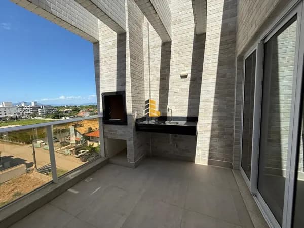 Cobertura 2 suítes nova à venda em Bombinhas-SC